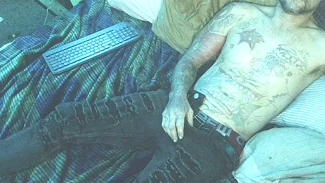 Snapshot of TheOneYouLove69 chatting on 03/14/26, 11:37 TheOneYouLove69 online show from 03/14/26, 11:37