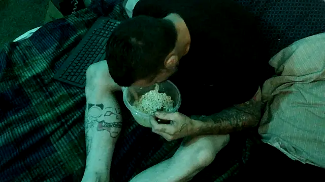 Snapshot of TheOneYouLove69 chatting on 03/15/26, 10:16 TheOneYouLove69 online show from 03/15/26, 10:16