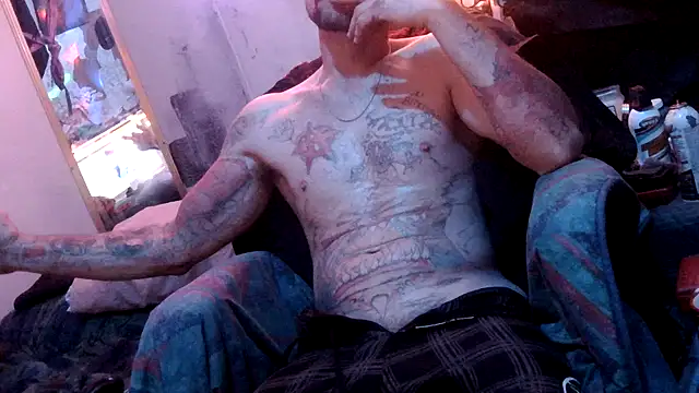 Snapshot of TheOneYouLove69 chatting on 03/29/26, 09:04 TheOneYouLove69 online show from 03/29/26, 09:04