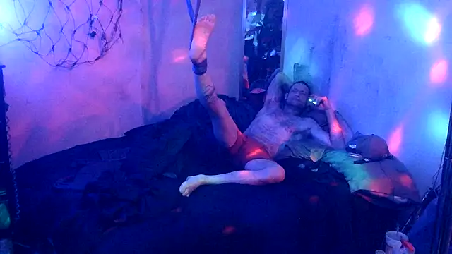 Snapshot of TheOneYouLove69 chatting on 04/21/26, 03:13 TheOneYouLove69 online show from 04/21/26, 03:13