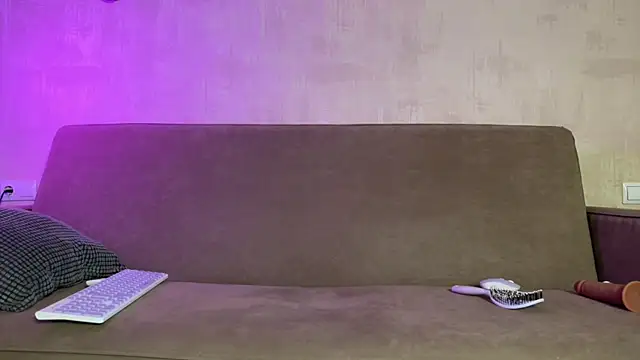 Snapshot of weshycouple chatting on 12/05/25, 07:10 weshycouple online show from 12/05/25, 07:10