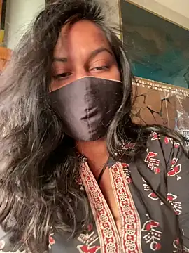 Snapshot of HaaniKaur chatting on 01/14/26, 07:47 HaaniKaur online show from 01/14/26, 07:47