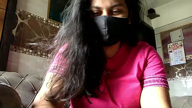 Snapshot of HaaniKaur chatting on 04/18/26, 05:11 HaaniKaur online show from 04/18/26, 05:11