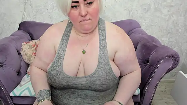 fashiona online show from 02/07/25, 08:31