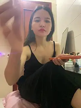 LiLi-Kirix99 online show from 05/28/26, 07:22