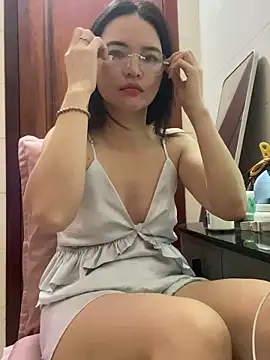 Snapshot of LiLi-Kirix99 chatting on 06/08/26, 06:41 LiLi-Kirix99 online show from 06/08/26, 06:41