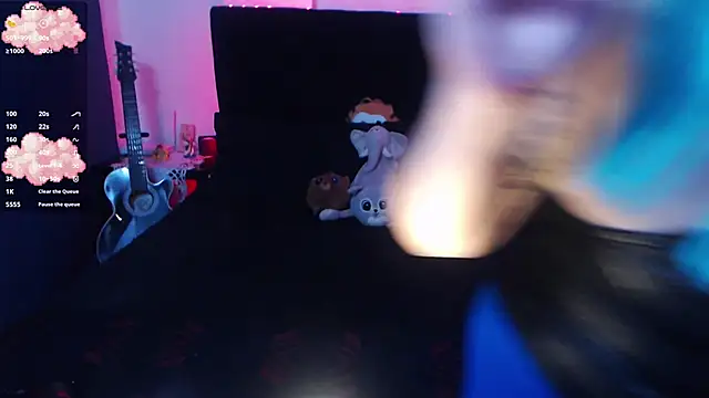 Snapshot of Theprojectsaraa chatting on 12/05/24, 11:18 Theprojectsaraa online show from 12/05/24, 11:18