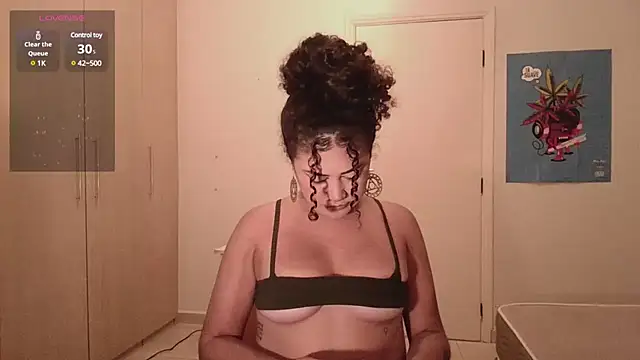 Snapshot of ann4montez_ chatting on 01/14/25, 03:22 ann4montez  online show from 01/14/25, 03:22