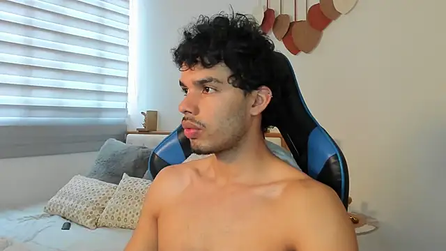 Snapshot of mateoleonee chatting on 01/02/25, 08:46 mateoleonee online show from 01/02/25, 08:46