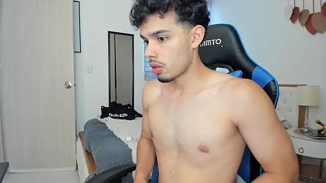 Snapshot of mateoleonee chatting on 03/04/25, 09:11 mateoleonee online show from 03/04/25, 09:11