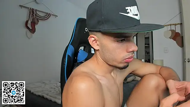 mateoleonee online show from 01/06/26, 04:32