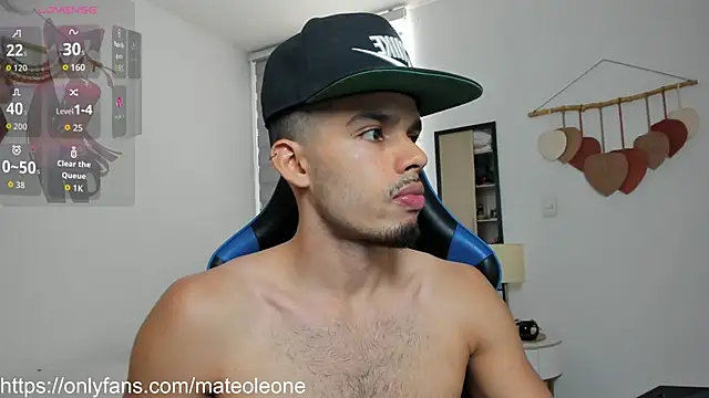 mateoleonee online show from 02/12/26, 06:14