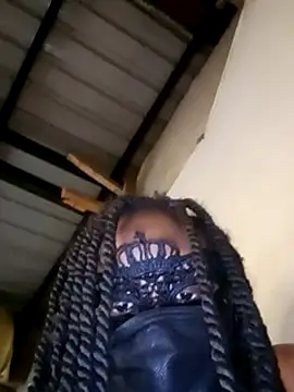 Snapshot of sexxylucia chatting on 12/02/24, 09:45 sexxylucia online show from 12/02/24, 09:45