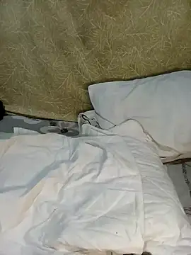 Snapshot of sexxylucia chatting on 12/14/24, 09:35 sexxylucia online show from 12/14/24, 09:35