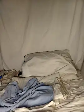 Snapshot of sexxylucia chatting on 01/27/25, 09:23 sexxylucia online show from 01/27/25, 09:23