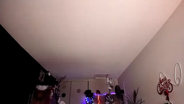 leatherz69 online show from 12/29/24, 03:11