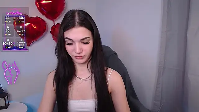 Hellen Moore online show from 03/19/25, 12:48