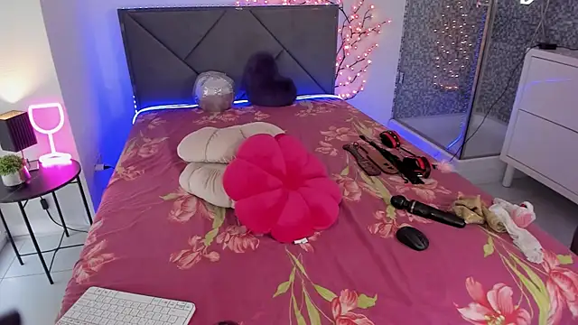 CassieEvans online show from 09/09/25, 05:18