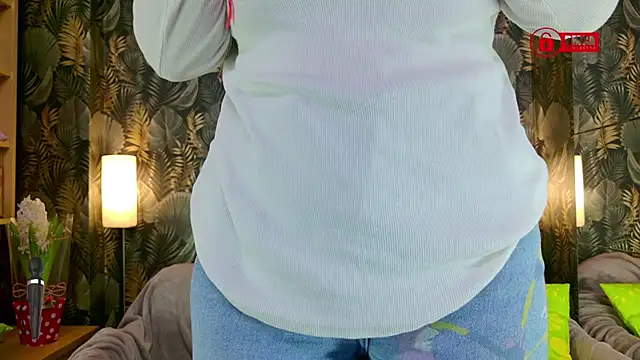 Snapshot of BigBoobsARRI chatting on 03/09/26, 10:19 BigBoobsARRI online show from 03/09/26, 10:19