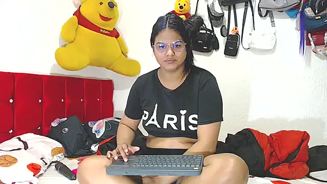 SweetAlmaa online show from 01/22/25, 09:46