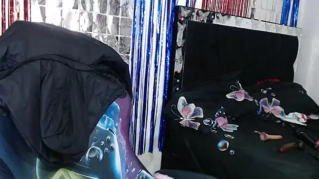 SweetAlmaa online show from 09/25/25, 09:40