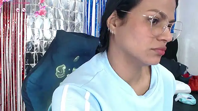 SweetAlmaa online show from 10/04/25, 11:52