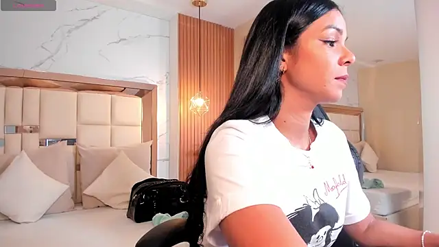 Snapshot of fabiana_rodriguez chatting on 01/08/25, 10:16 fabiana rodriguez online show from 01/08/25, 10:16