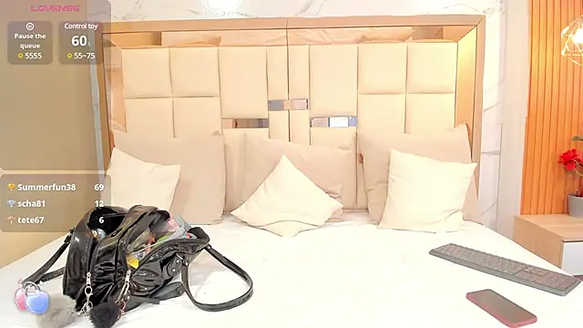 Snapshot of fabiana_rodriguez chatting on 01/21/25, 01:50 fabiana rodriguez online show from 01/21/25, 01:50