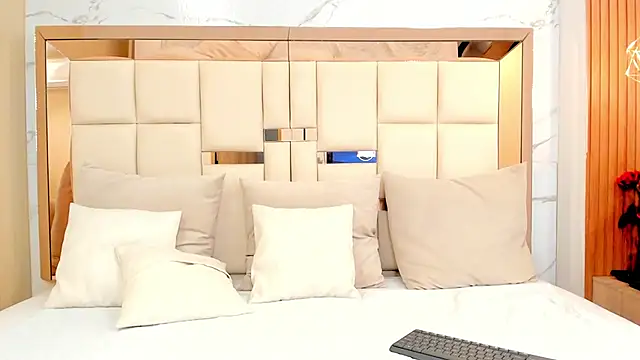 Snapshot of fabiana_rodriguez chatting on 02/12/25, 10:59 fabiana rodriguez online show from 02/12/25, 10:59