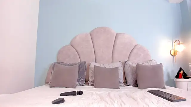 Snapshot of fabiana_rodriguez chatting on 11/25/25, 10:54 fabiana rodriguez online show from 11/25/25, 10:54