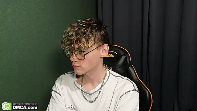 Keytaro online show from 02/20/26, 01:13