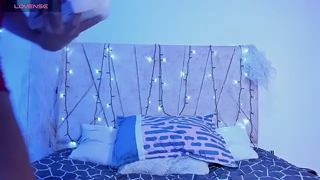 Kaela18 online show from 12/11/24, 01:28