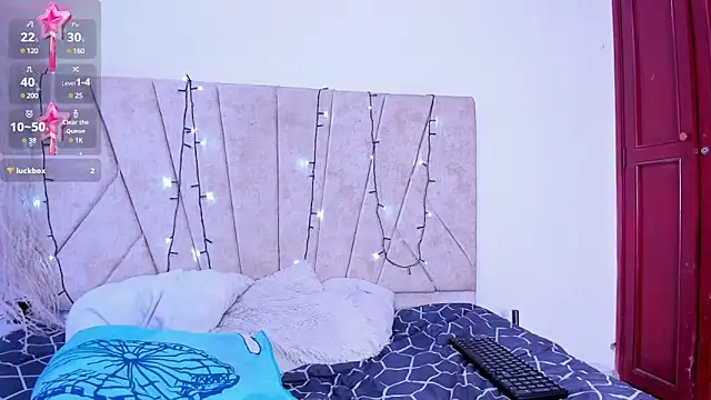 Kaela18 online show from 12/26/24, 04:04