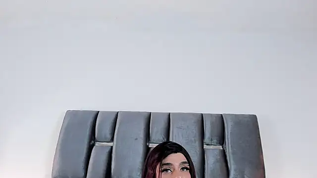 LucyGiraldo online show from 01/18/25, 02:14