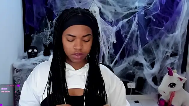 Marce 22 online show from 10/16/25, 11:39