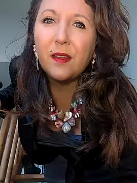 Snapshot of Candy-Desire chatting on 12/02/24, 12:40 Candy-Desire online show from 12/02/24, 12:40