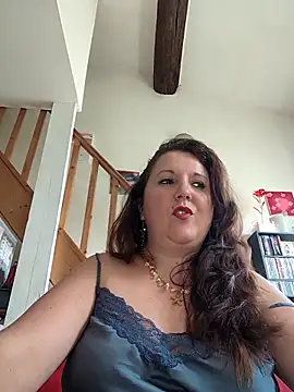 Snapshot of Candy-Desire chatting on 09/09/25, 11:10 Candy-Desire online show from 09/09/25, 11:10