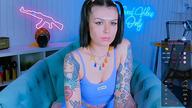 My toys pink online show from 01/31/25, 02:58