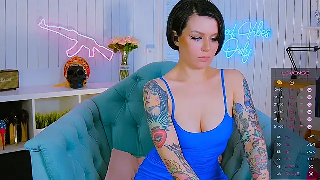 My toys pink online show from 03/03/25, 09:26