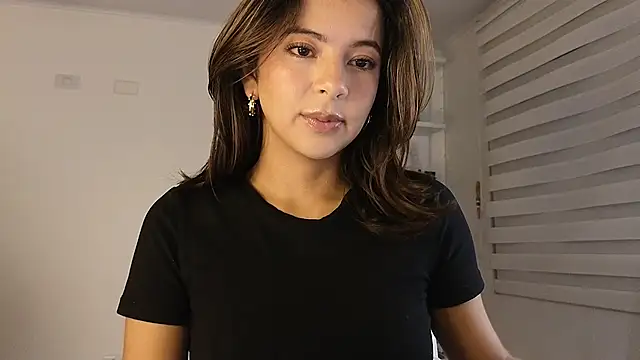 lissi S online show from 10/06/25, 01:36