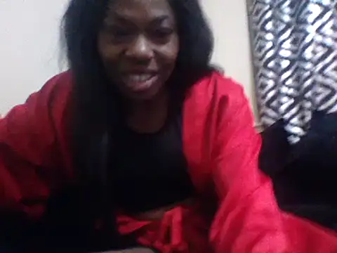 Snapshot of Cinderella_Jewels_ chatting on 01/26/25, 05:44 Cinderella Jewels online show from 01/26/25, 05:44