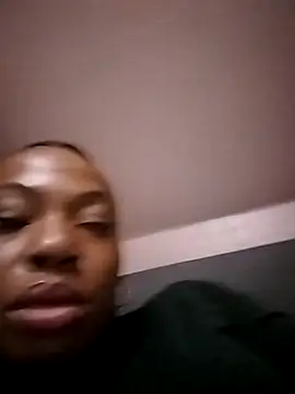 Snapshot of Cinderella_Jewels_ chatting on 03/01/25, 07:15 Cinderella Jewels online show from 03/01/25, 07:15