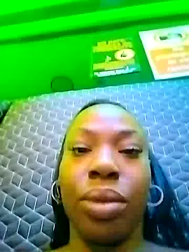 Snapshot of Cinderella_Jewels_ chatting on 03/01/25, 10:42 Cinderella Jewels online show from 03/01/25, 10:42