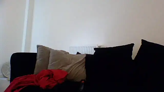 Snapshot of Cinderella_Jewels_ chatting on 09/12/25, 12:27 Cinderella Jewels online show from 09/12/25, 12:27