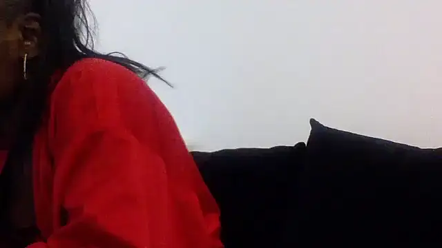 Snapshot of Cinderella_Jewels_ chatting on 10/20/25, 10:16 Cinderella Jewels online show from 10/20/25, 10:16