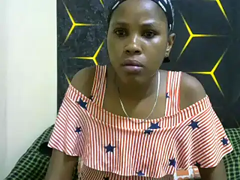 Snapshot of miss_lyne001 chatting on 02/14/25, 11:42 miss lyne001 online show from 02/14/25, 11:42