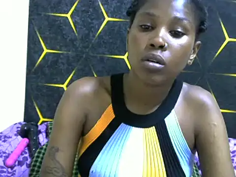 Snapshot of miss_lyne001 chatting on 03/12/25, 07:17 miss lyne001 online show from 03/12/25, 07:17