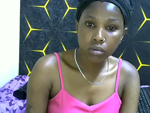 Snapshot of miss_lyne001 chatting on 03/13/25, 07:28 miss lyne001 online show from 03/13/25, 07:28