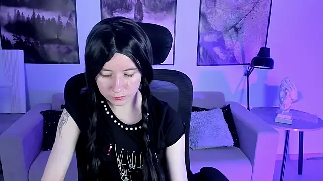 Snapshot of LexiWenford chatting on 12/04/24, 09:07 LexiWenford online show from 12/04/24, 09:07