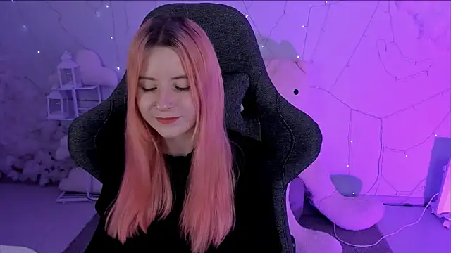 Snapshot of LexiWenford chatting on 01/13/25, 06:16 LexiWenford online show from 01/13/25, 06:16